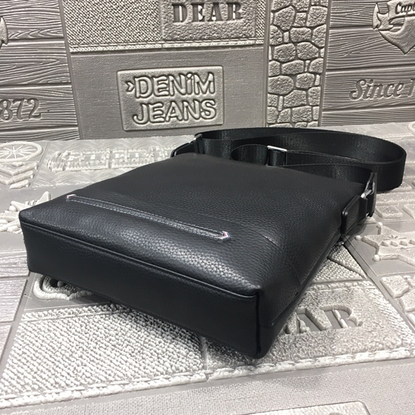 スーパーコピーブランドバッグ内部構造